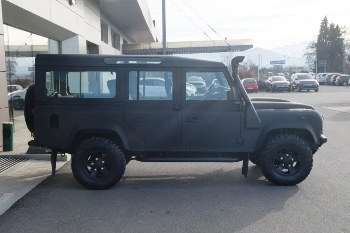 Land Rover Defender usata a Cuneo (6)