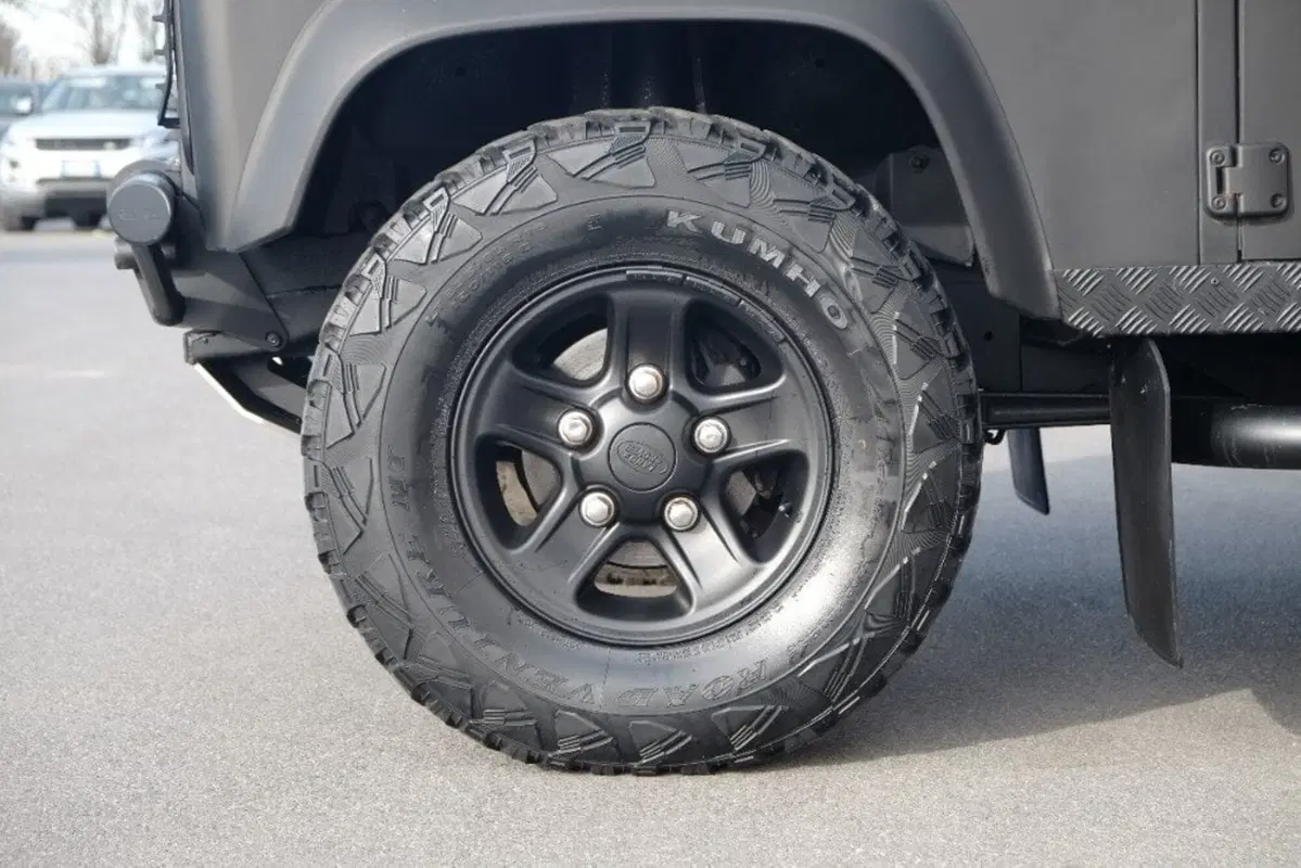 Land Rover Defender usata a Cuneo (9)