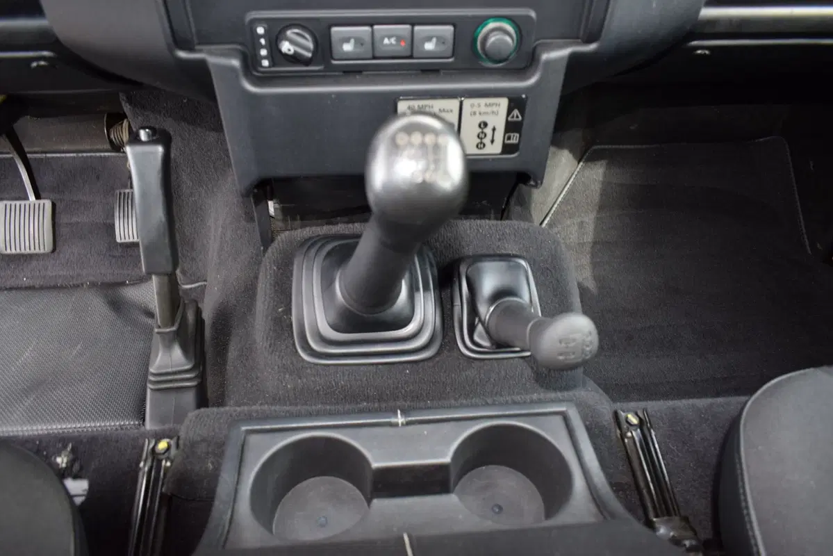 Land Rover Defender usata a Cuneo (13)