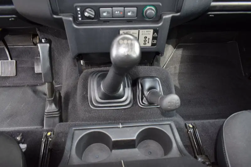 Land Rover Defender usata a Cuneo (13)
