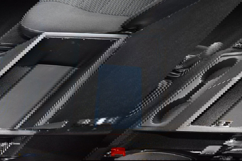 Land Rover Defender usata a Cuneo (14)