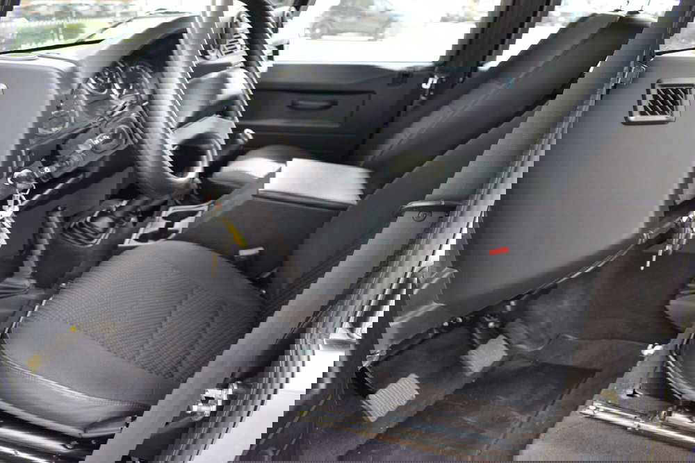 Land Rover Defender usata a Cuneo (15)