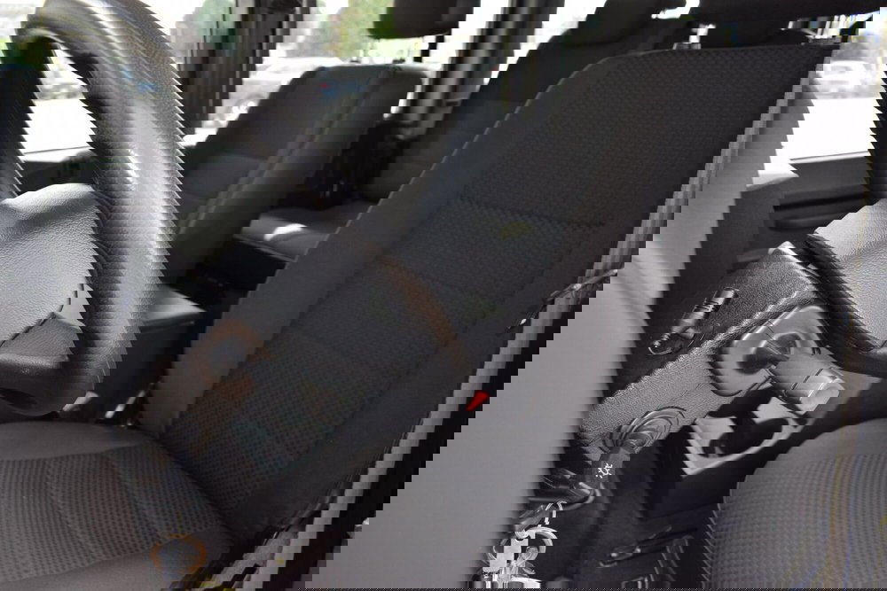 Land Rover Defender usata a Cuneo (16)