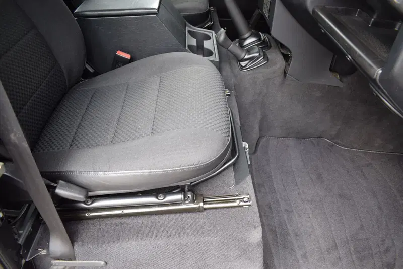Land Rover Defender usata a Cuneo (19)