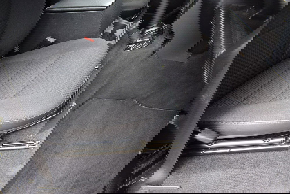 Land Rover Defender usata a Cuneo (19)