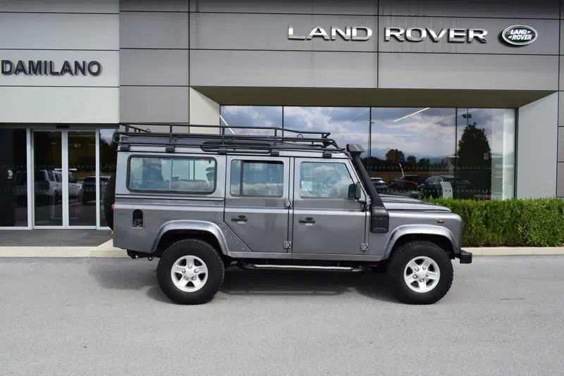 Land Rover Defender usata a Cuneo (5)