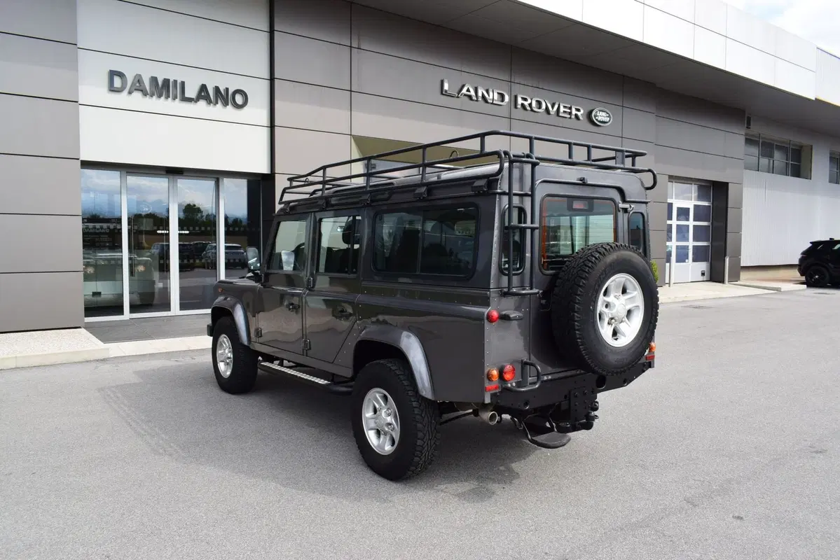 Land Rover Defender usata a Cuneo (6)