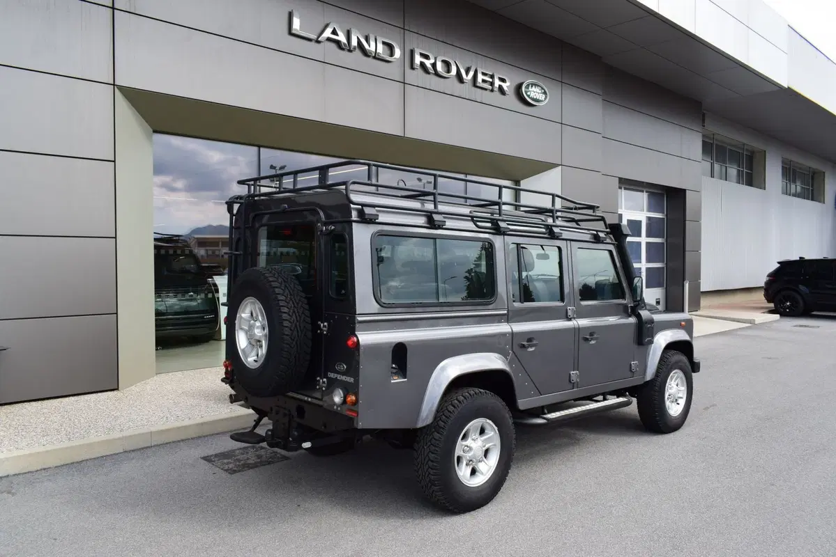 Land Rover Defender usata a Cuneo (8)