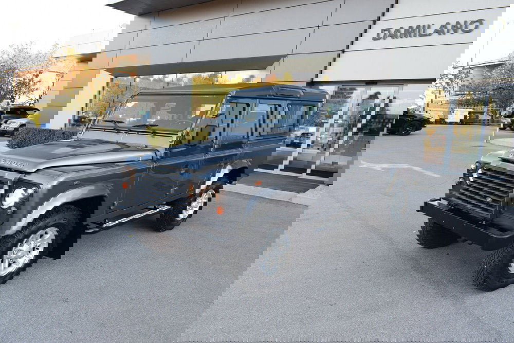 Land Rover Defender usata a Cuneo