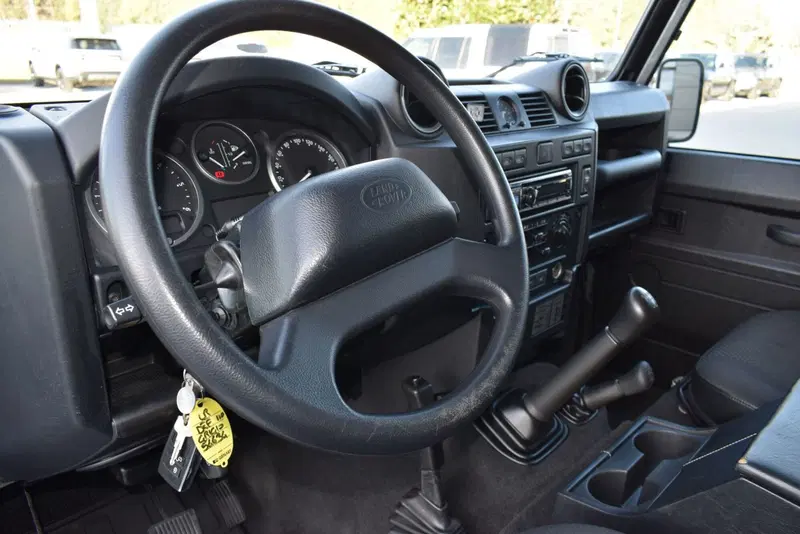 Land Rover Defender usata a Cuneo (12)