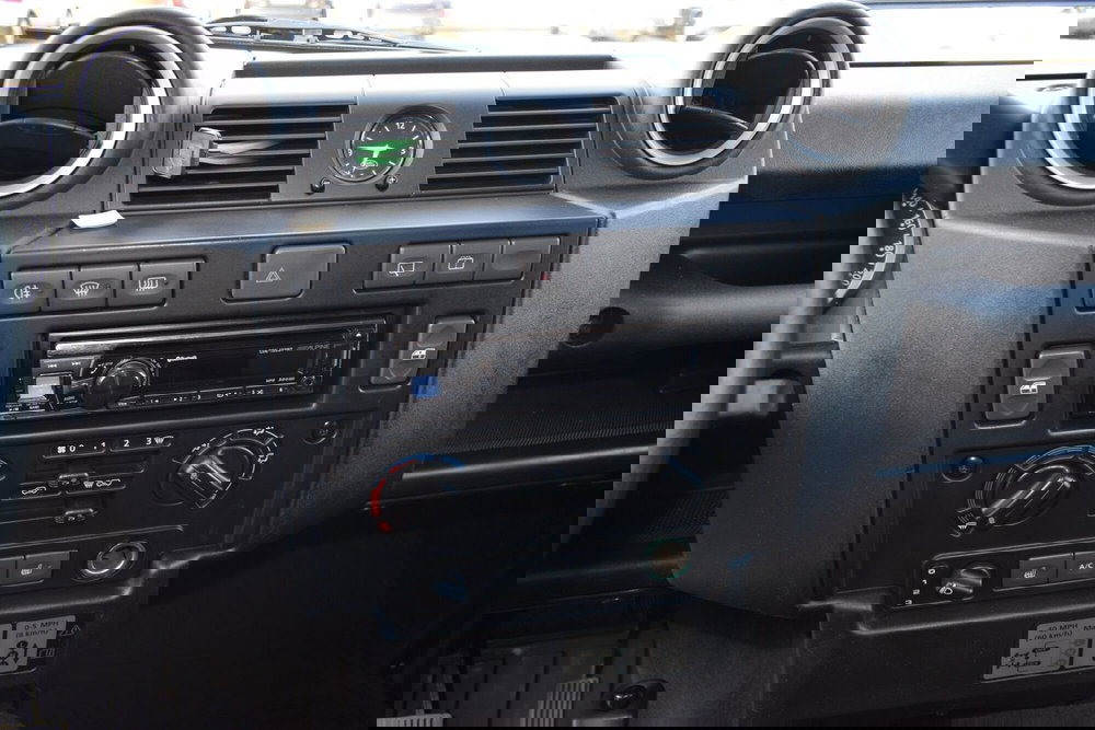 Land Rover Defender usata a Cuneo (13)