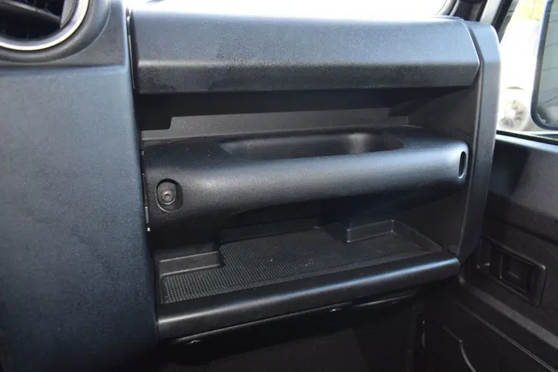 Land Rover Defender usata a Cuneo (14)