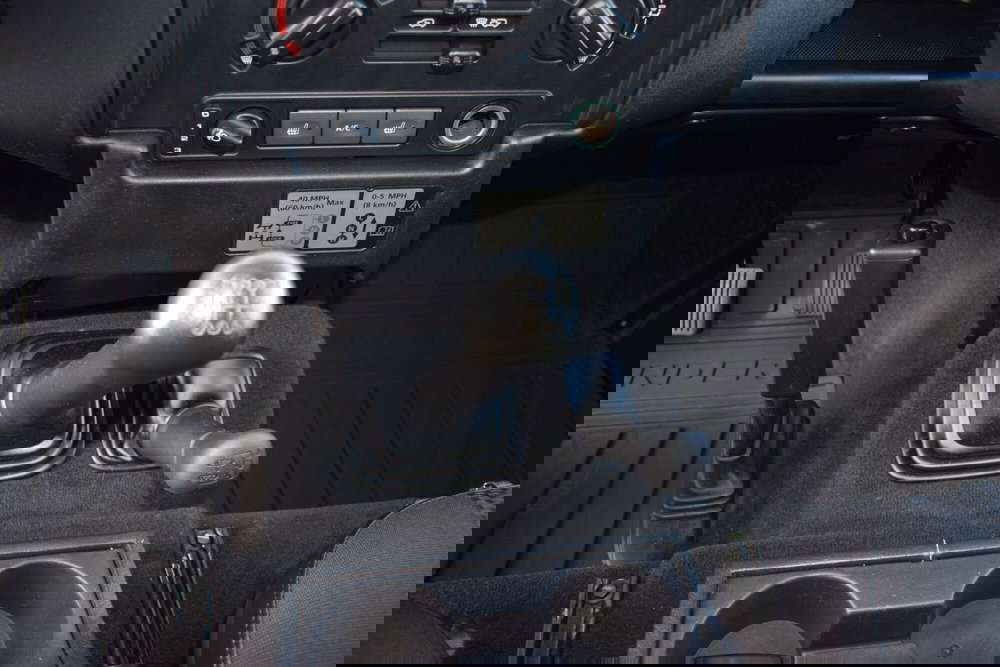 Land Rover Defender usata a Cuneo (15)