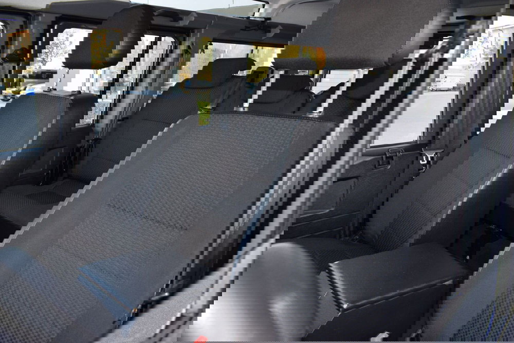 Land Rover Defender usata a Cuneo (17)