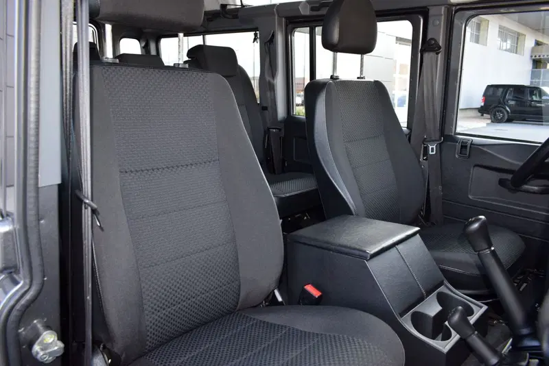 Land Rover Defender usata a Cuneo (18)