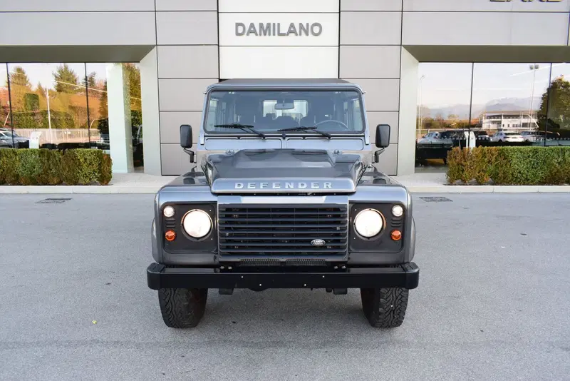 Land Rover Defender usata a Cuneo (2)
