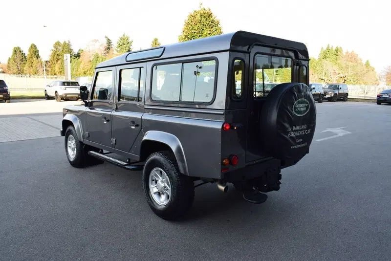 Land Rover Defender usata a Cuneo (6)