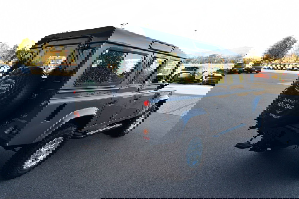 Land Rover Defender usata a Cuneo (8)