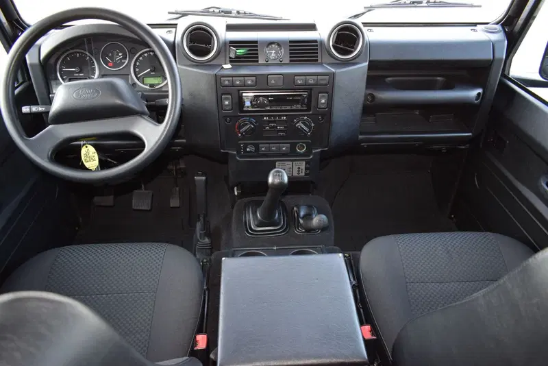 Land Rover Defender usata a Cuneo (9)