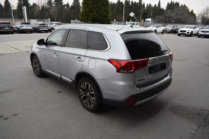 Mitsubishi Outlander usata a Cuneo (5)