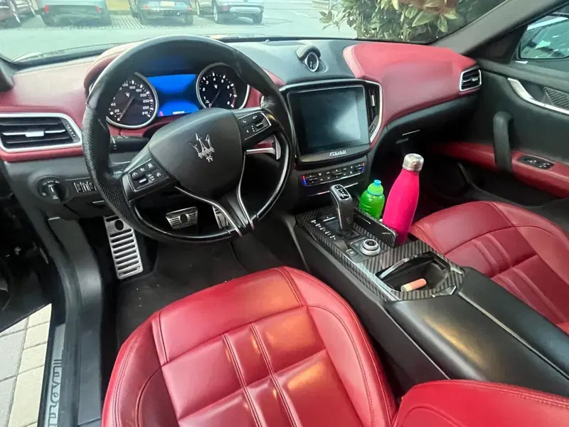 Maserati Ghibli usata a Cuneo (7)