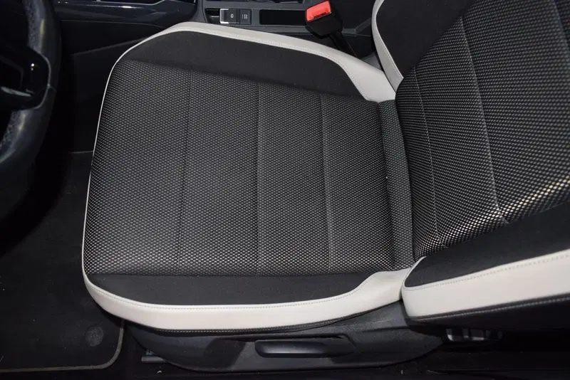 Volkswagen T-Roc usata a Cuneo (19)
