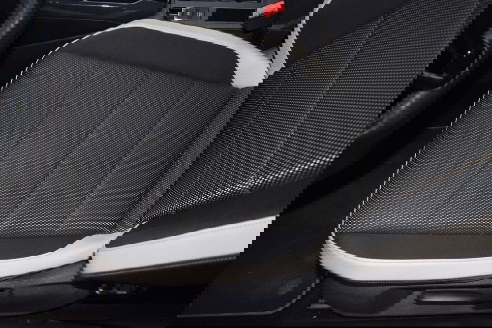 Volkswagen T-Roc usata a Cuneo (19)