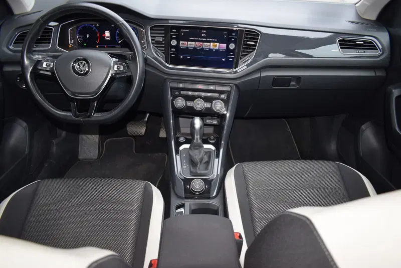 Volkswagen T-Roc usata a Cuneo (9)