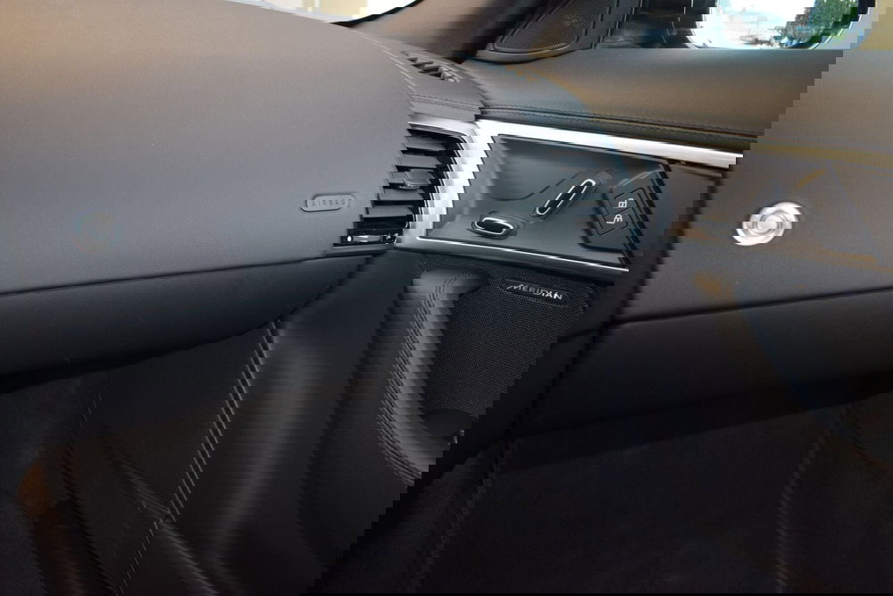 Jaguar F-Type Coupé usata a Cuneo (17)