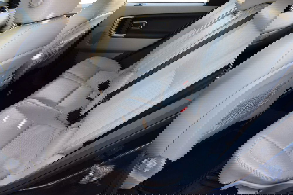 Land Rover Discovery Sport usata a Cuneo (19)