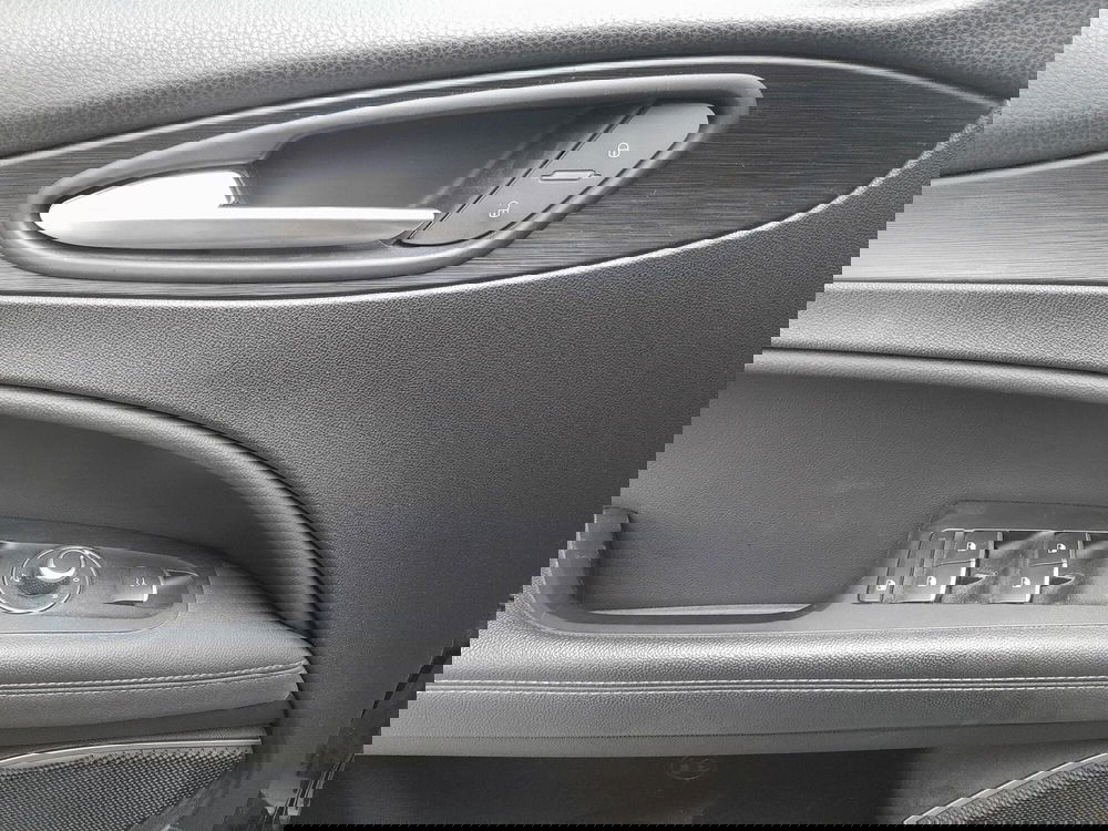 Alfa Romeo Stelvio usata a Cuneo (18)