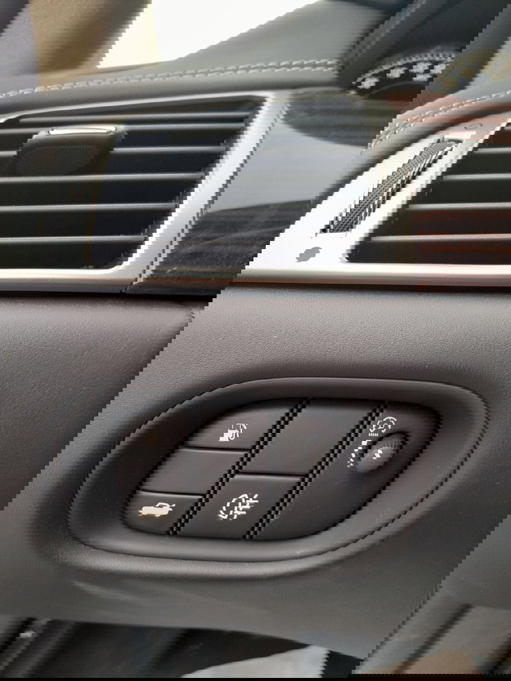 Jaguar XK usata a Cuneo (17)