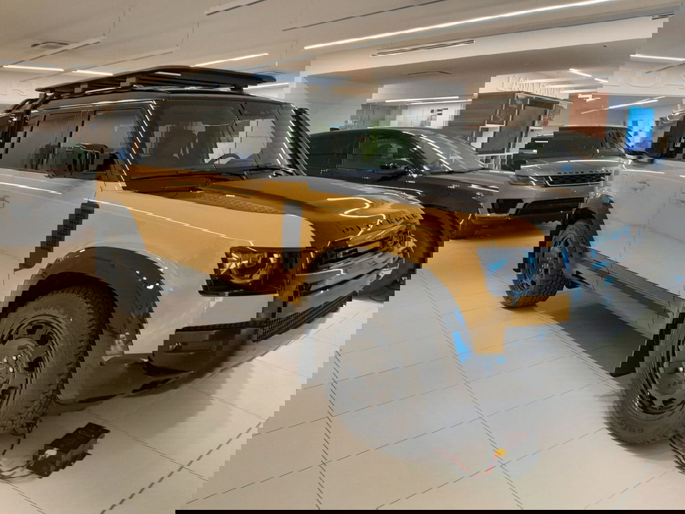 Land Rover Defender nuova a Cuneo (3)