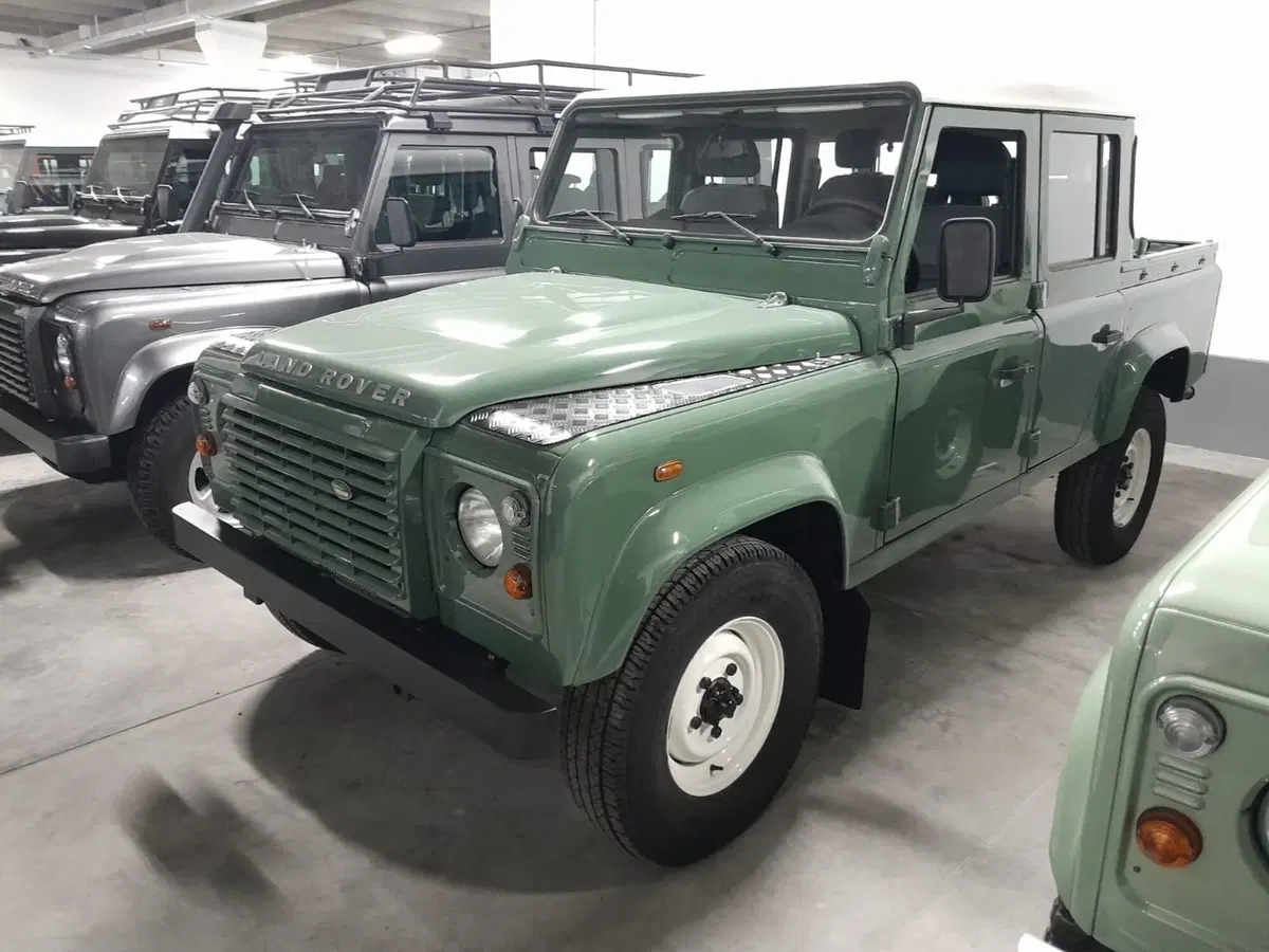 Land Rover Defender usata a Cuneo