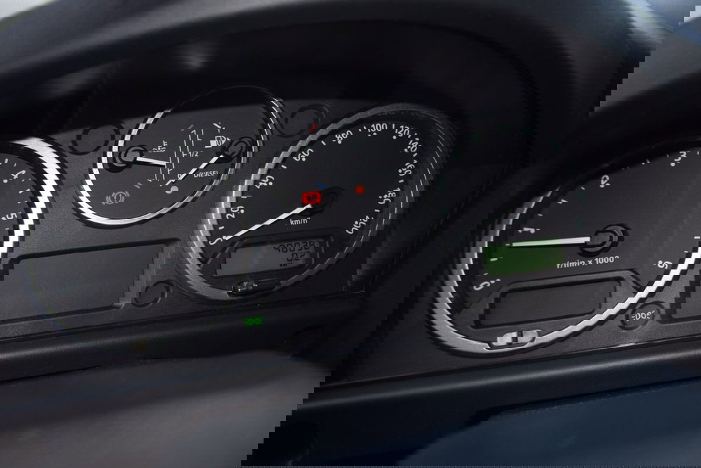 Land Rover Defender usata a Cuneo (11)