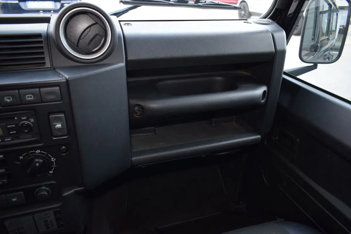 Land Rover Defender usata a Cuneo (14)