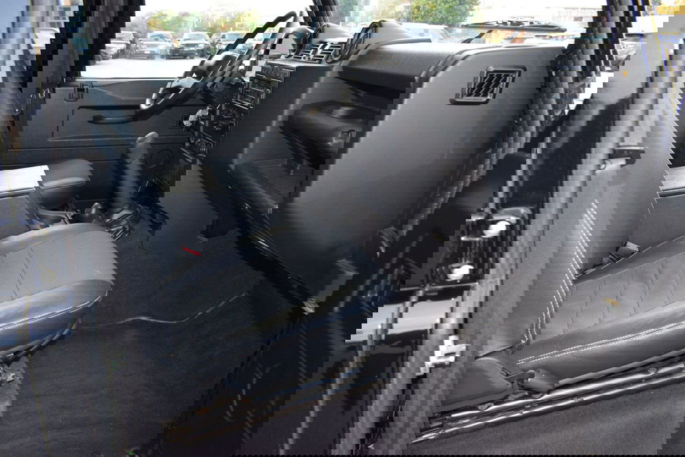 Land Rover Defender usata a Cuneo (17)