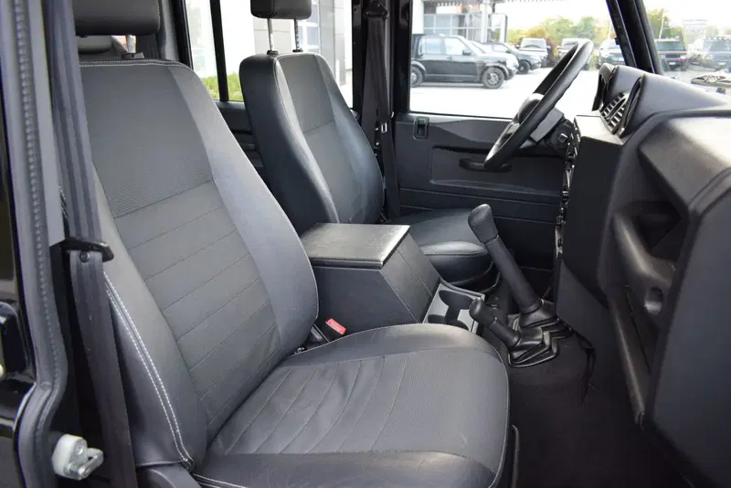 Land Rover Defender usata a Cuneo (18)