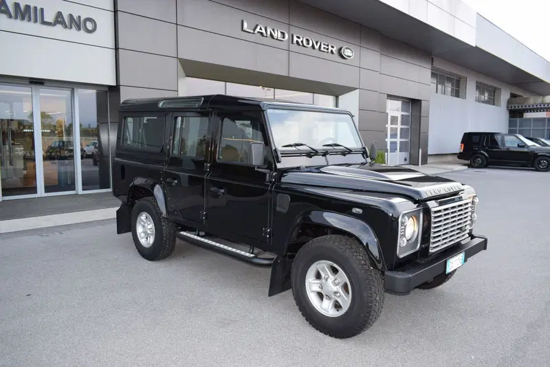 Land Rover Defender usata a Cuneo (3)