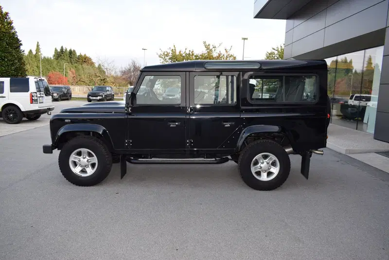 Land Rover Defender usata a Cuneo (4)