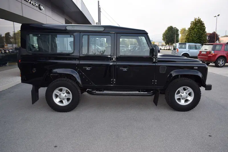 Land Rover Defender usata a Cuneo (5)