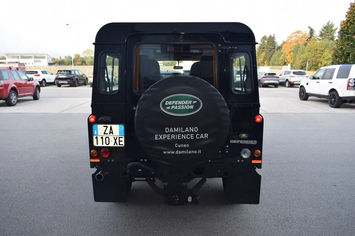 Land Rover Defender usata a Cuneo (7)