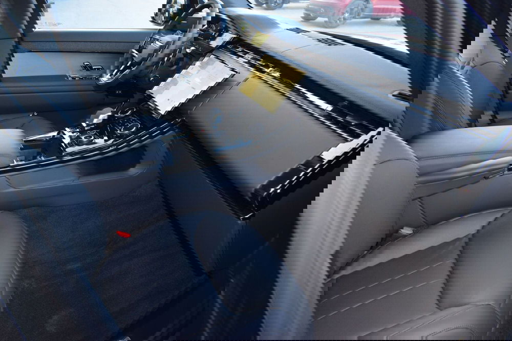 Land Rover Range Rover Sport nuova a Cuneo (13)