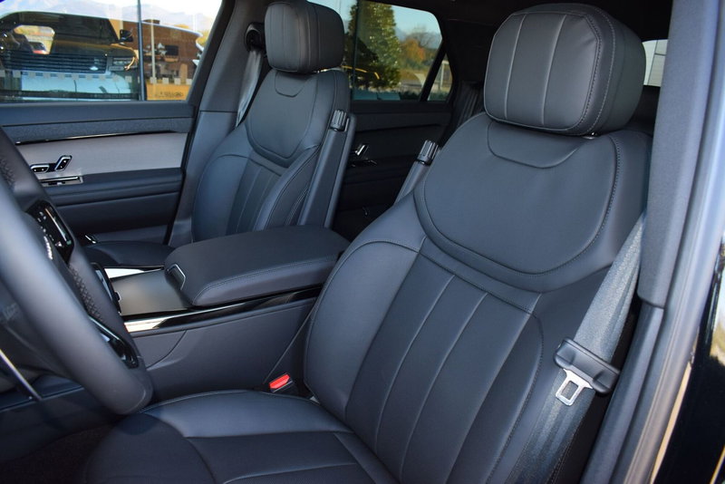 Land Rover Range Rover Sport nuova a Cuneo (15)