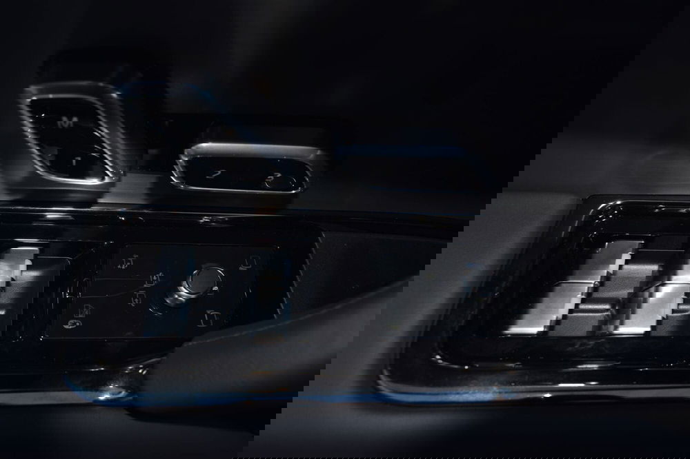 Land Rover Range Rover Sport nuova a Cuneo (19)