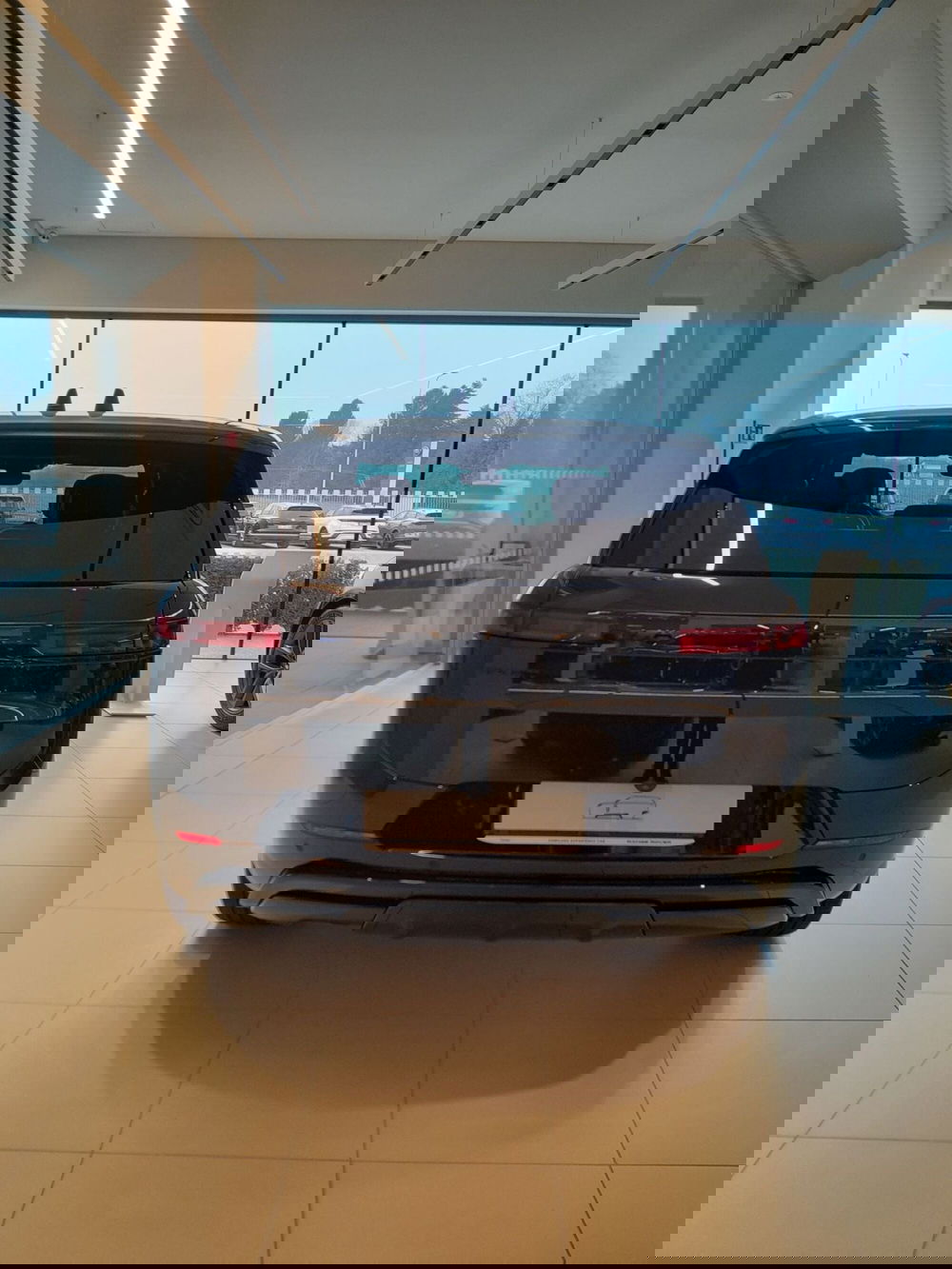 Land Rover Range Rover Sport nuova a Cuneo (5)