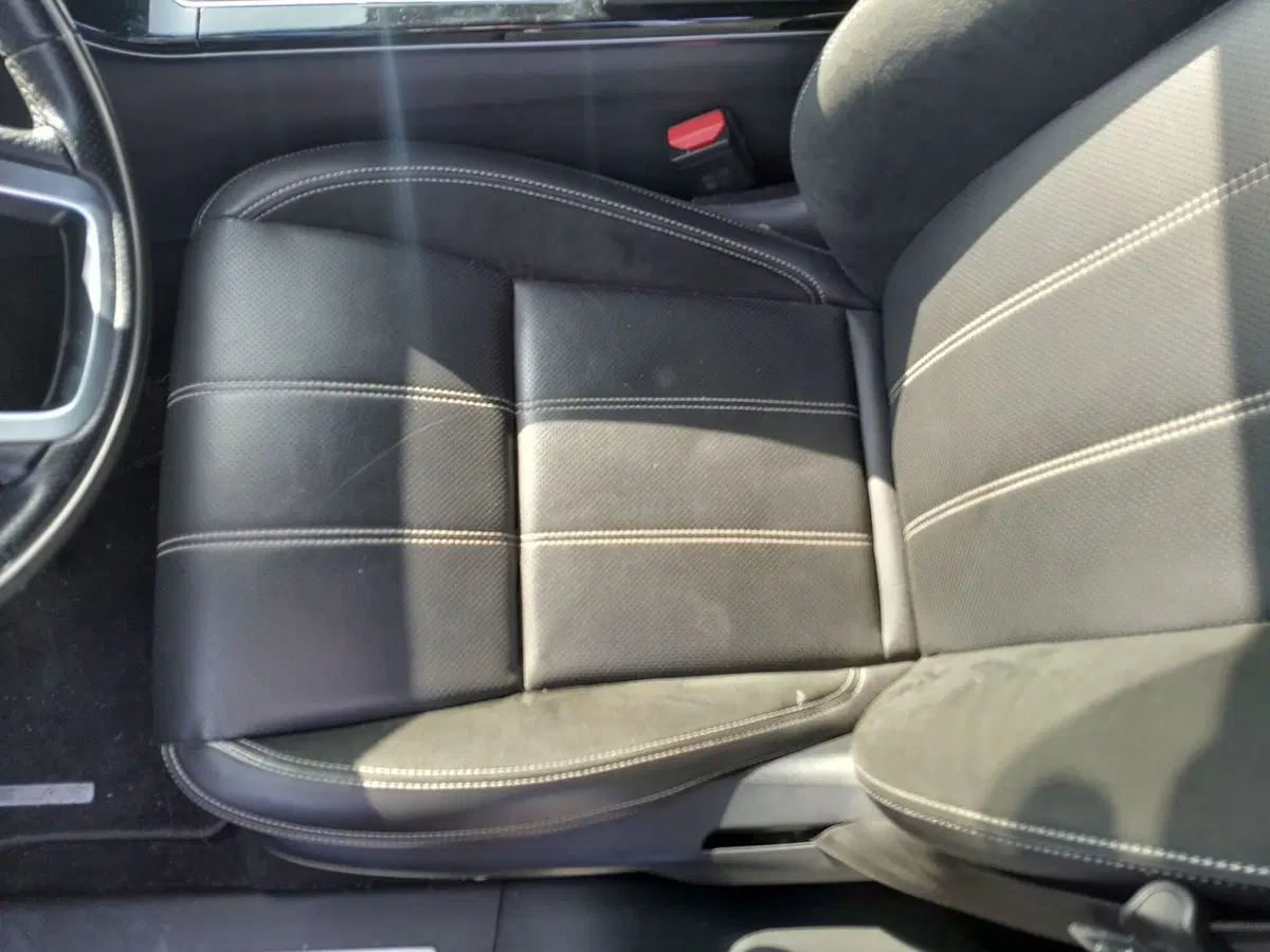 Land Rover Range Rover Velar usata a Cuneo (13)