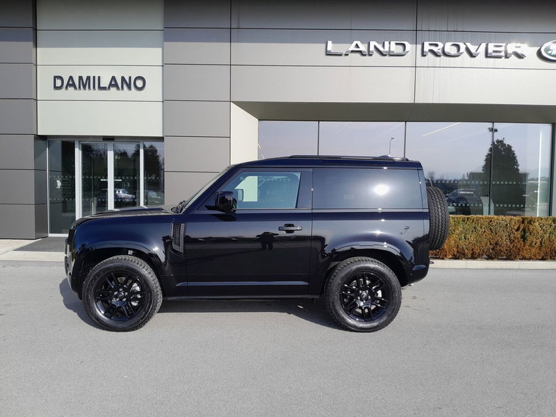 Land Rover Defender nuova a Cuneo (4)