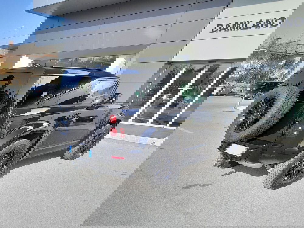 Land Rover Defender nuova a Cuneo (8)