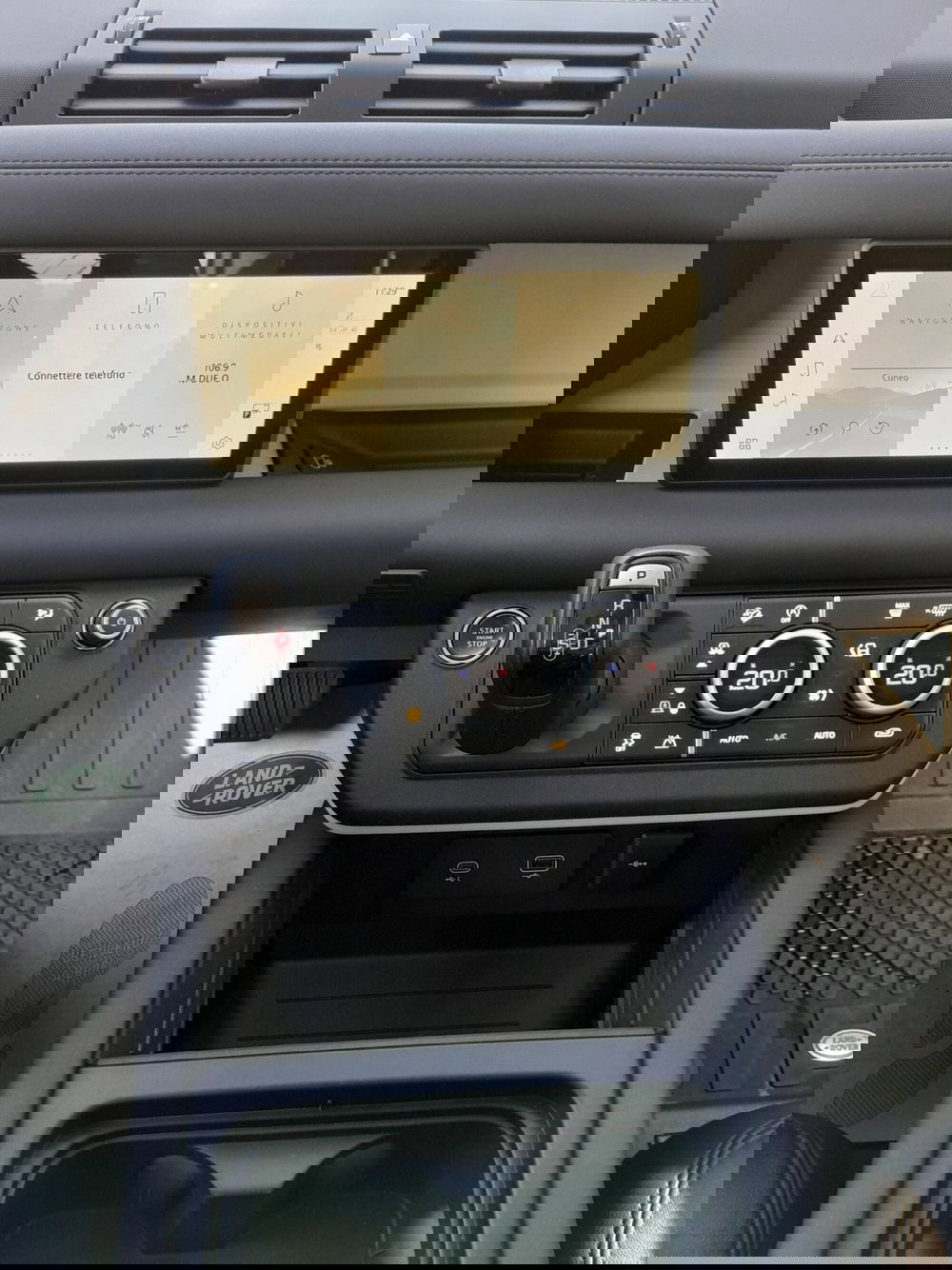 Land Rover Defender usata a Cuneo (10)